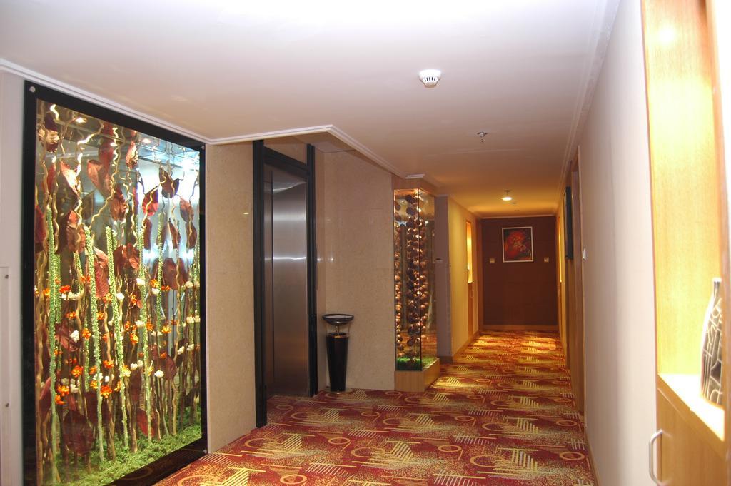 Yiwu Kasion Pushang Hotel エクステリア 写真
