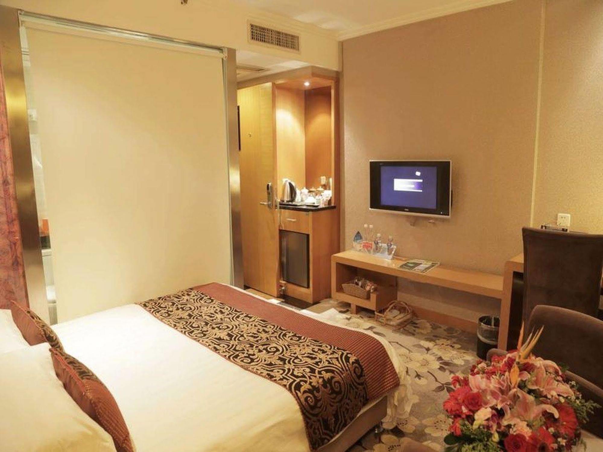 Yiwu Kasion Pushang Hotel エクステリア 写真