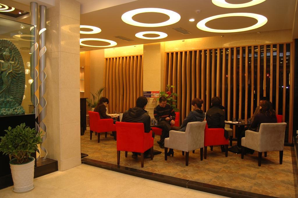 Yiwu Kasion Pushang Hotel エクステリア 写真